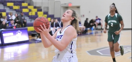 Women's Basketball Edges Fitchburg State, 67-63