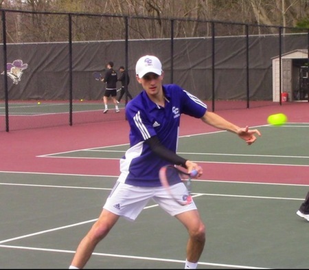 Men's Tennis Takes Down UMass.-Dartmouth in Non-League Play, 7-2