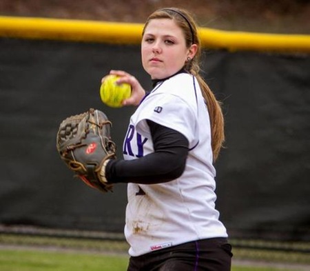 Curry Softball Falls in Conference Doubleheader at Roger Williams, 8-4 and 8-1